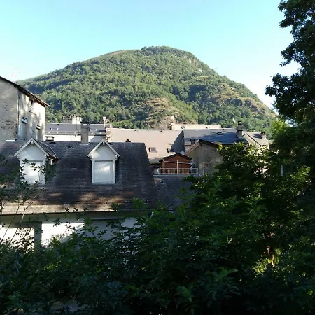 Le Pardeilhan Appt Chaleureux, Lumineux Avec Terrasse Et Parking En Coeur De アパート