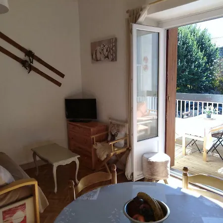 Apartamento Le Pardeilhan Appt Chaleureux, Lumineux Avec Terrasse Et Parking En Coeur De